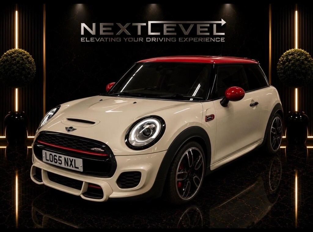 2015 MINI HATCH